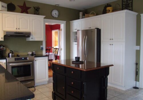Dartmouth’s Kitchen Cabinet Refacing: A Success Story